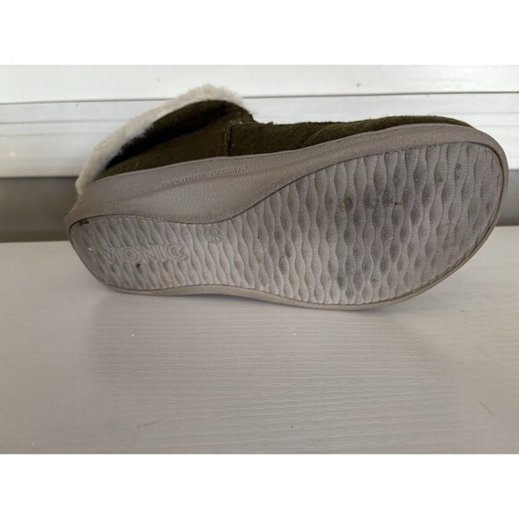 Vionic Indoor-Outdoor Flannel Slippers Believe Olive Size 5 Women’s - Picture 8 of 8
